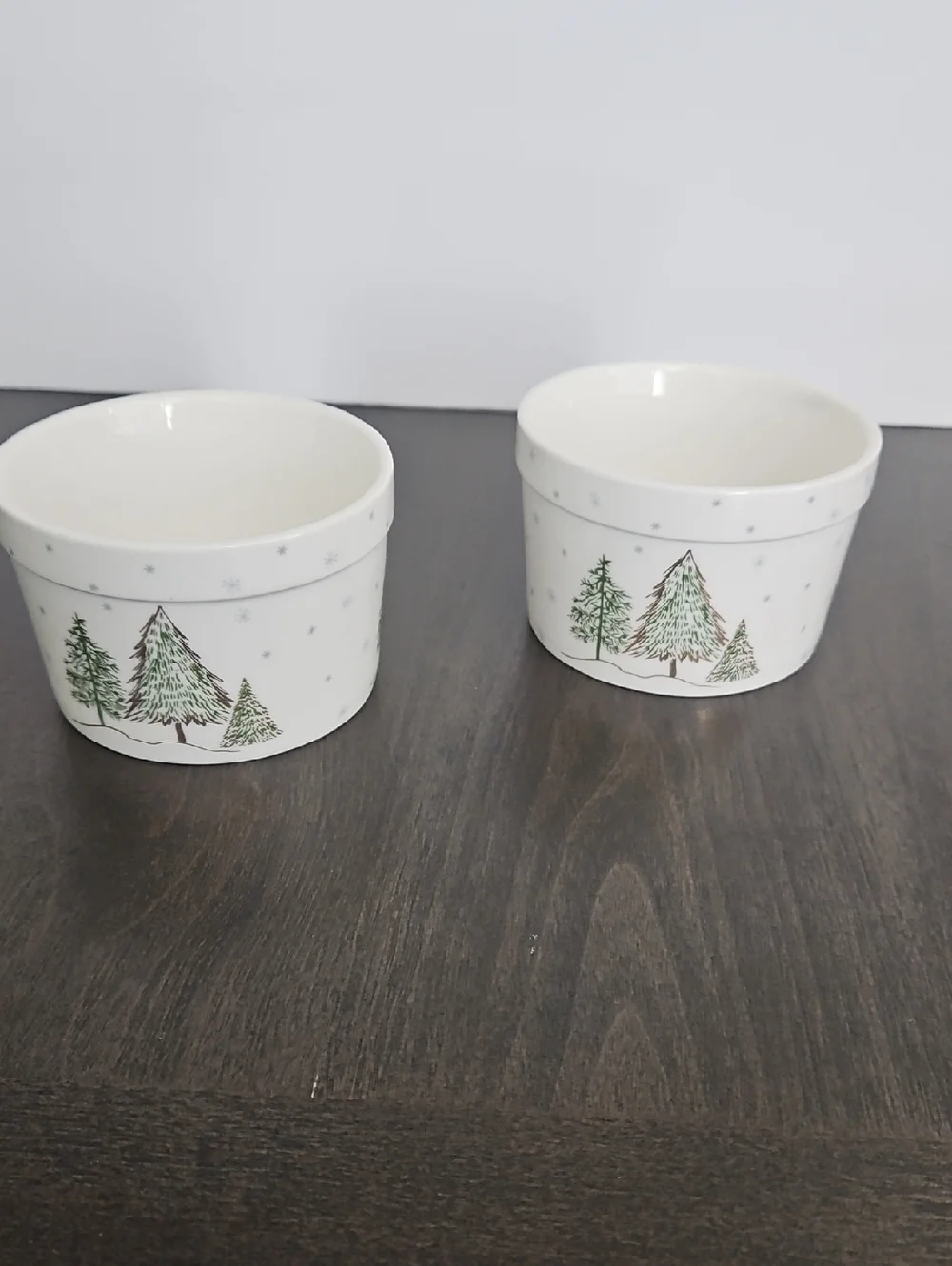 White Porcelain Ramkin Tree Dish with Gold Accents
